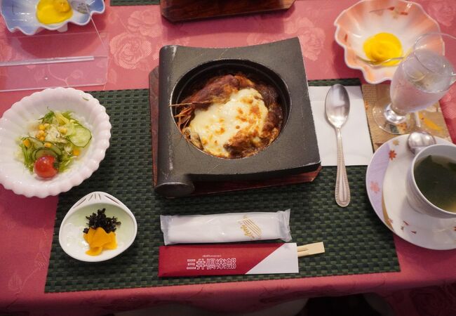 名物は焼きカレー