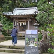 江島神社の境内末社です