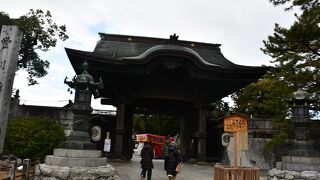 豊川稲荷は曹洞宗の御寺です