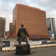 国鉄ソウル駅舎目の前です