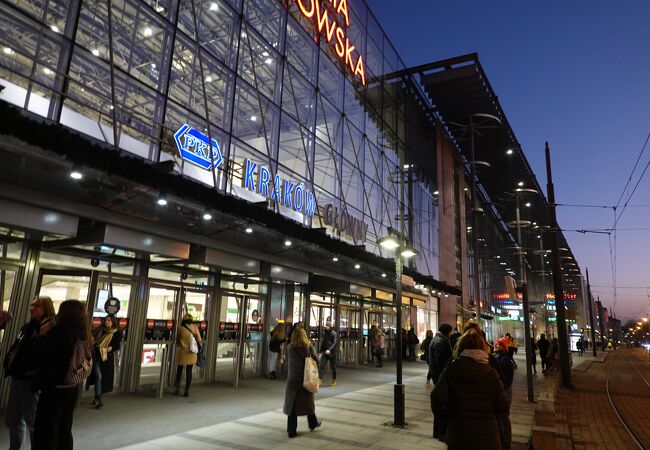 クラクフ本駅 (クラクフ中央駅)