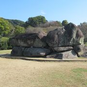 飛鳥を代表する古墳です