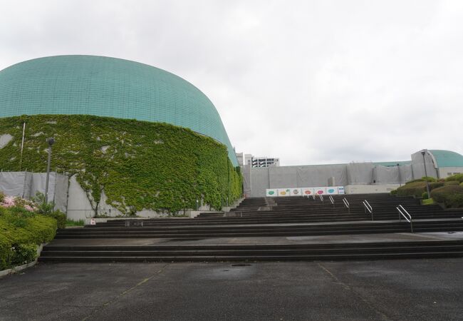 北九州市立中央図書館