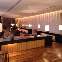 ロビーフロアのラウンジ