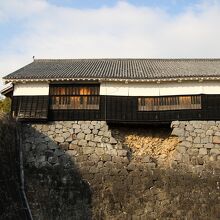 熊本地震で石垣が崩落した数寄屋丸