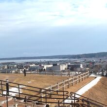 厚岸大橋が湖と湾の境目