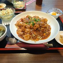 麻婆豆腐焼き麺