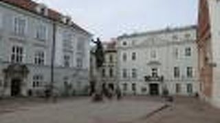 Monument to Peter Skarga