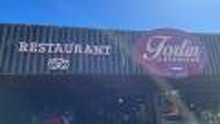 ビュッフェ形式のランチ