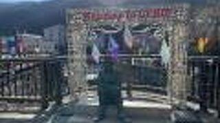 チャップリン像