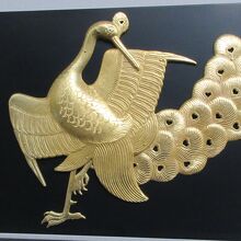 金色堂須弥壇を飾る孔雀の完成。模造