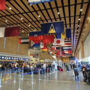 ジェネラル エドワード ローレンス ローガン国際空港 (BOS
