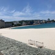 綺麗な白浜