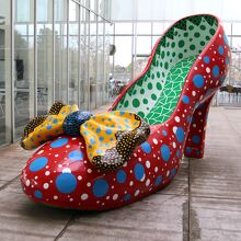 草間彌生　High  Heel