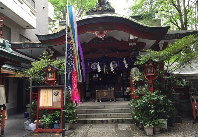 三崎稲荷神社