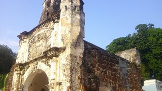 麓にあるのでアクセスは便利ですが…。