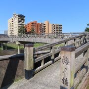 浅野川大橋のひとつ上流に架かる木橋