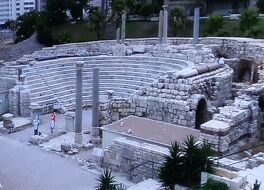 ローマ円形劇場