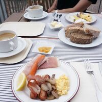 美味しいブッフェスタイルの朝食です