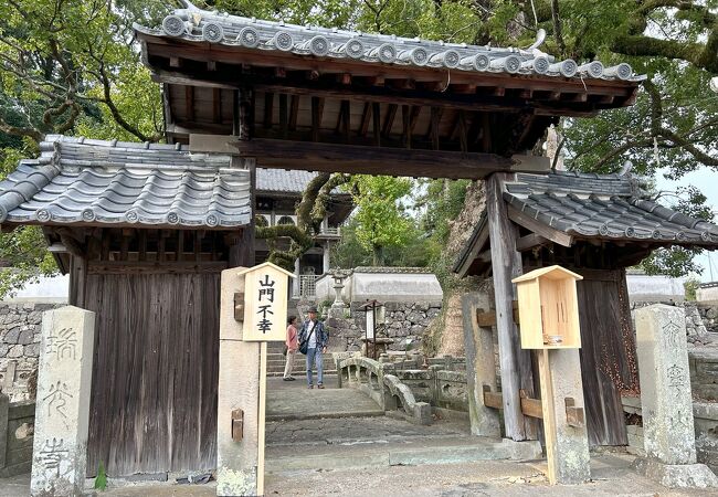 江戸時代には大名などが宿泊する本陣として利用された寺院