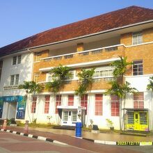 The Malay & Islamic World Museum (Baston House)