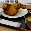 大きなチキン唐揚げが名物です