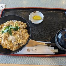 ランチ親子丼