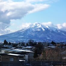 窓からは雄大な岩木山ビュー