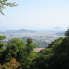 今治市街、瀬戸内海と島々、しまなみ海道まで一望できます