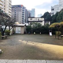 久国神社境内遊び場