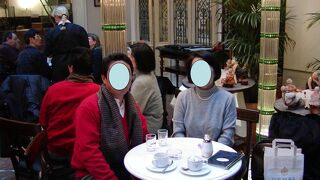 老舗のスイーツショップ