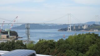 来島海峡大橋や来島海峡サービスエリアからも素晴らしい景色を見られます