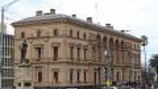 旧財務省ビル