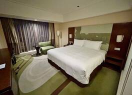 Holiday Inn Express Qingdao City Center, an IHG Hotel