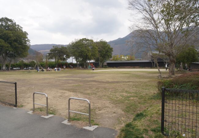 湯布院町中央児童公園