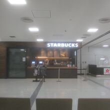 スターバックスコーヒー 成田空港第2ターミナル到着ロビー北店