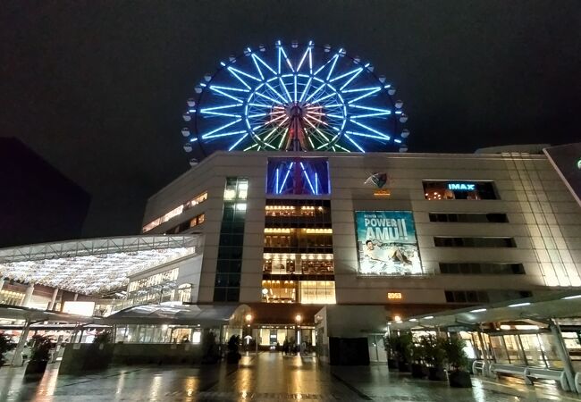 駅に直結で便利☆