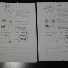 乗船券は座席指定制。親切に「行き」「帰り」と書いてくれた