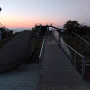 隈研吾氏設計の亀老山展望公園からの夜景が素晴らしかった