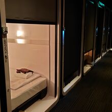 ファーストキャビン赤坂  (FIRST CABIN)