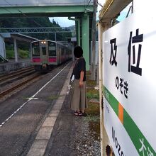 無人駅だが立派な規模の駅になっている