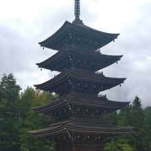 五重塔。実は昭和６１年に完成している