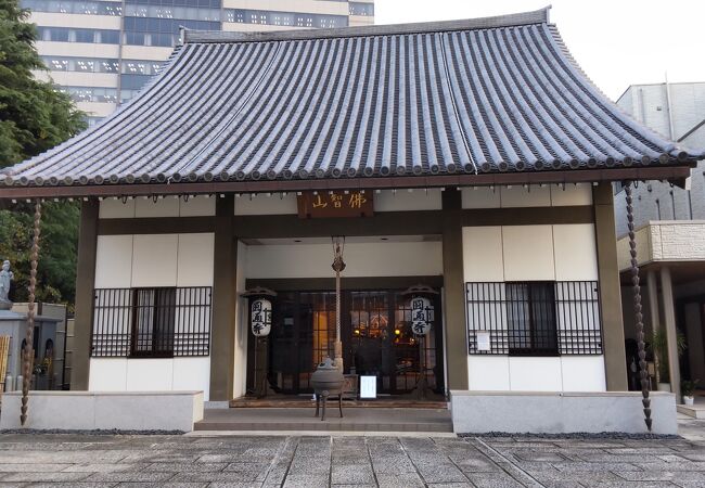 円通寺坂にある日蓮宗の寺院