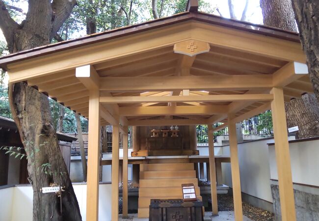 元の場所へ移っていました