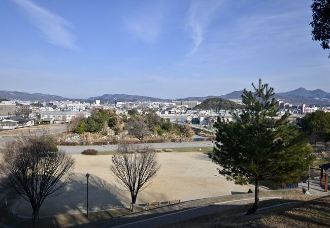 眺めの良い古墳公園