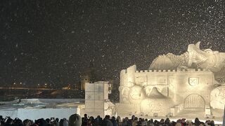 忘れられない冬イベント☆夜の花火も必見
