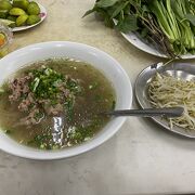 Pho Hoa Pasteur ローカルの人も通うフォーのお店