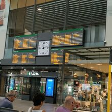 セビーリャ サンタ フスタ駅