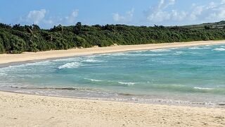 1月でも、綺麗な南国色の海でしたが、風が強かった。