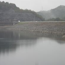播磨地区へ安定的に農業用水を供給するために造られました